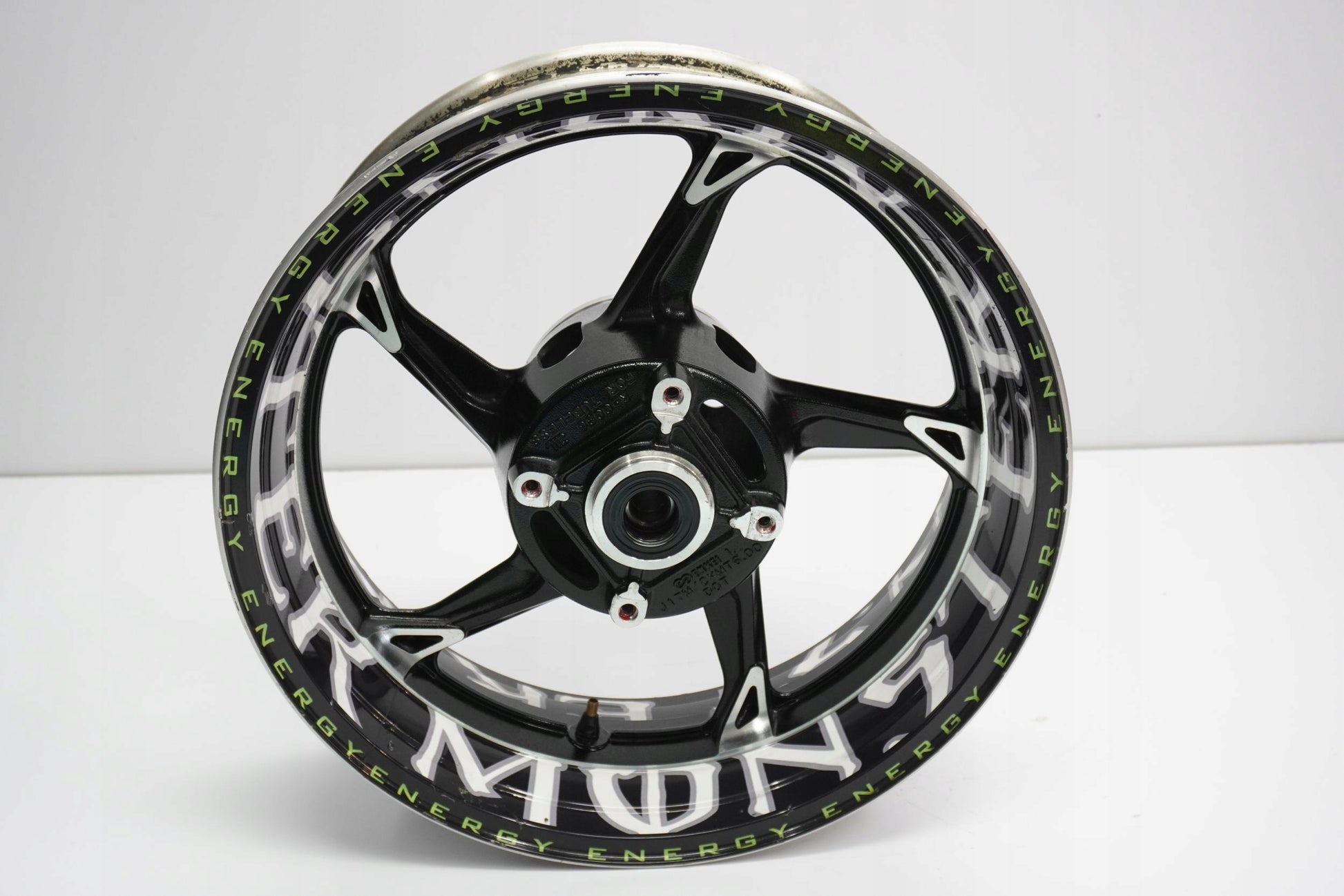 KAWASAKI Z1000 10-13 Felge hinten Wheel Hinterrad 9