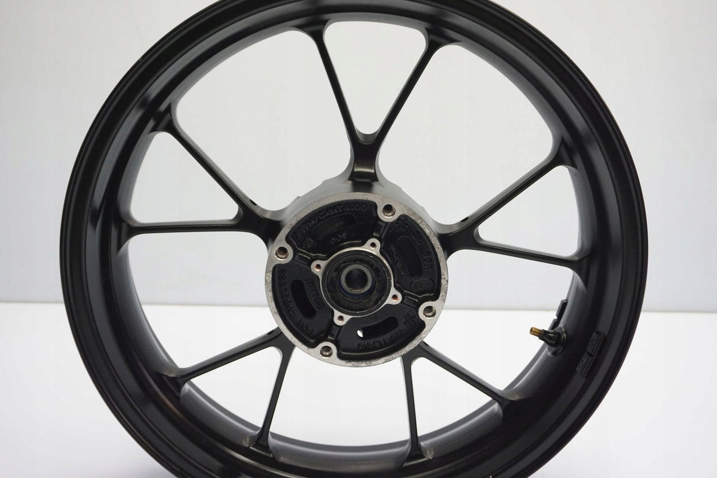 HONDA CB 125 / 300 R 18- Felge hinten Wheel Hinterrad 10