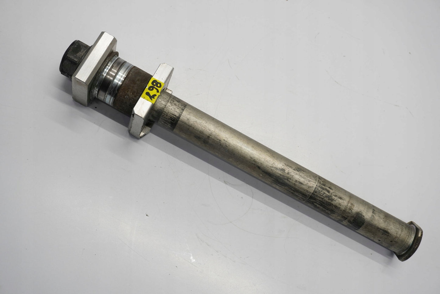 YAMAHA MT-10 16-21 Hinterachse Achse hinten Radachse rear axle 7