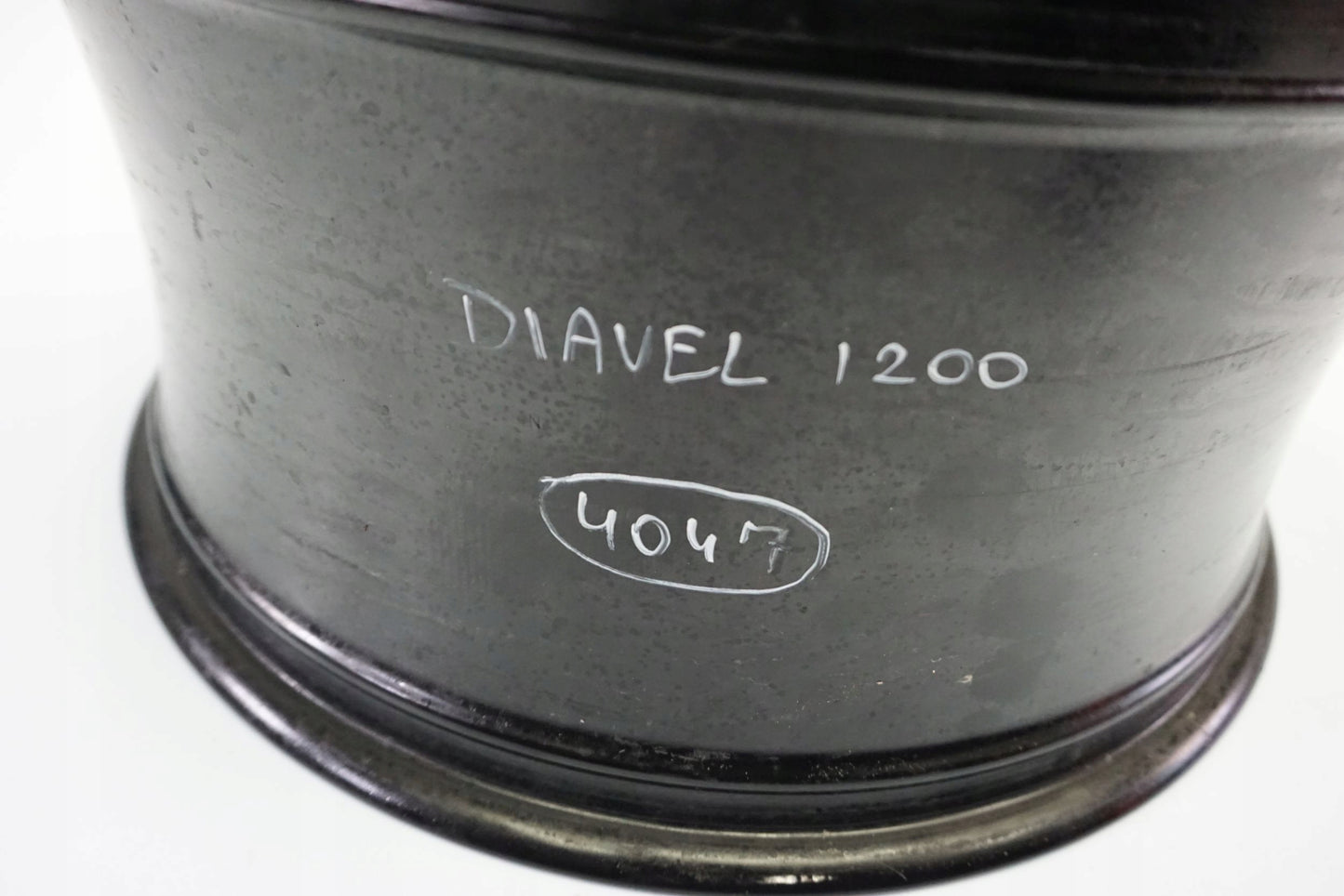 DUCATI DIAVEL 1200 11-13 Felge hinten Wheel Hinterrad 3