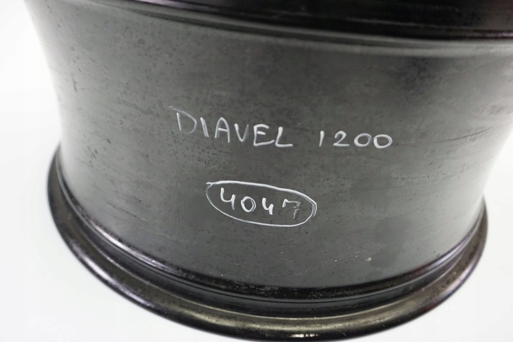 DUCATI DIAVEL 1200 11-13 Felge hinten Wheel Hinterrad 3