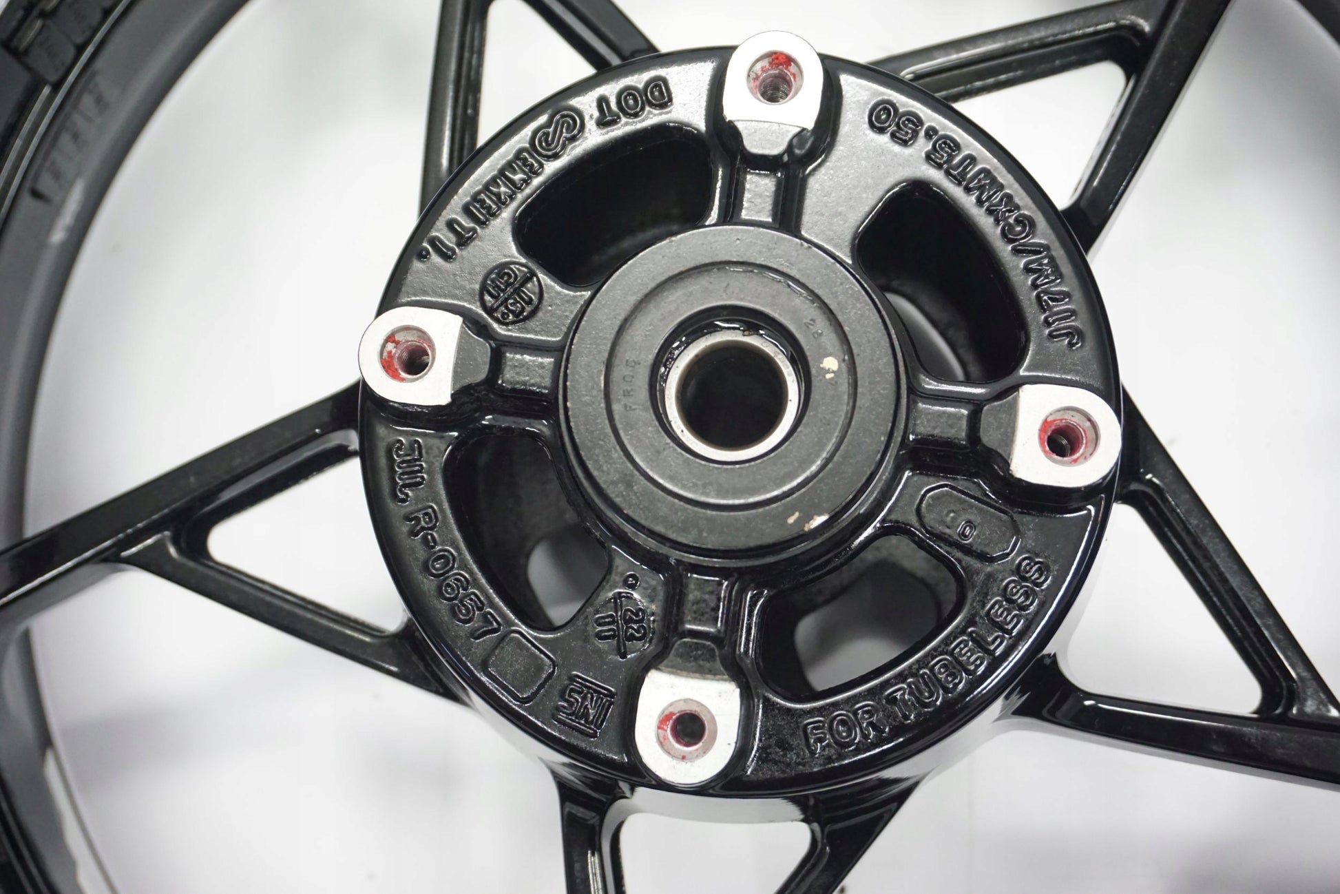 KAWASAKI Z-900 20- Felge hinten Wheel Hinterrad 7