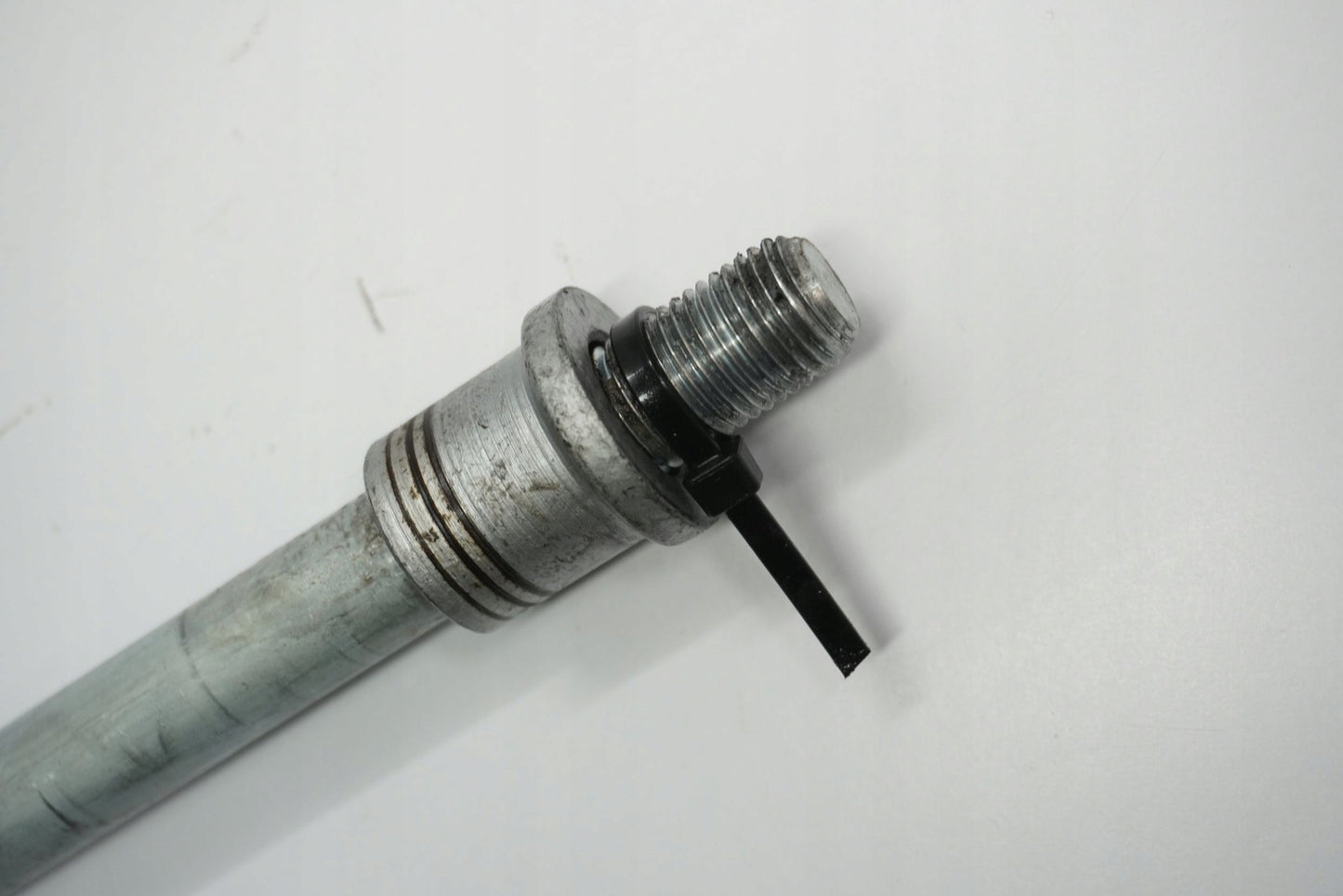 HONDA XL 125 V VARADERO 07-11 Vorderachse Achse vorne Radachse front axle 4