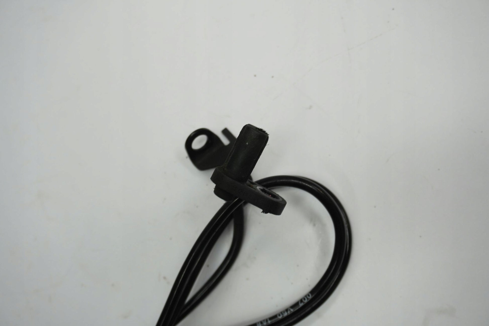 TRIUMPH SPEED TRIPLE 1050 RS 18-20 ABS Sensor hinten 4