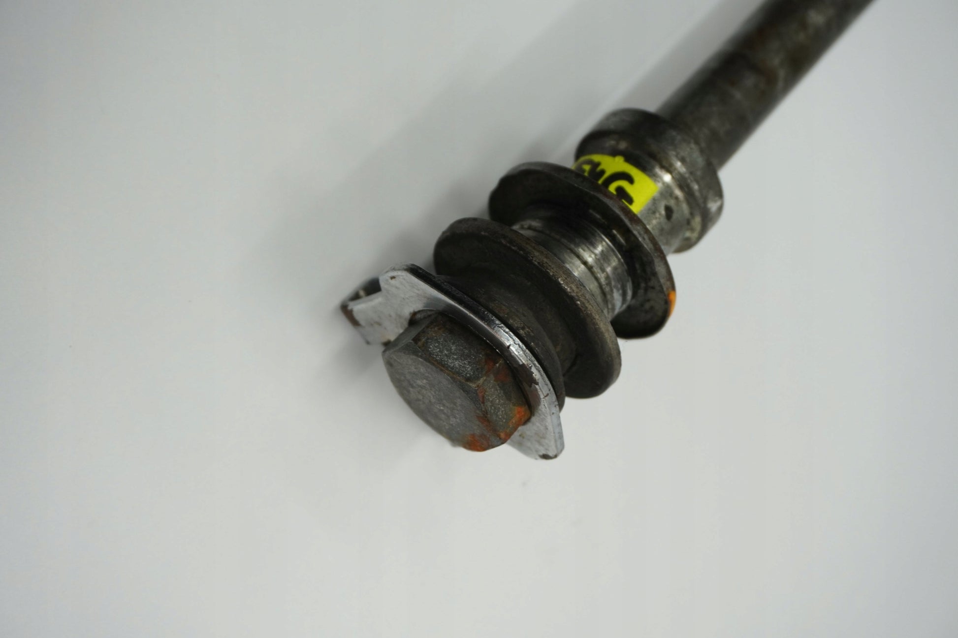 YAMAHA WR 125 09-14 Hinterachse Achse hinten Radachse rear axle 2
