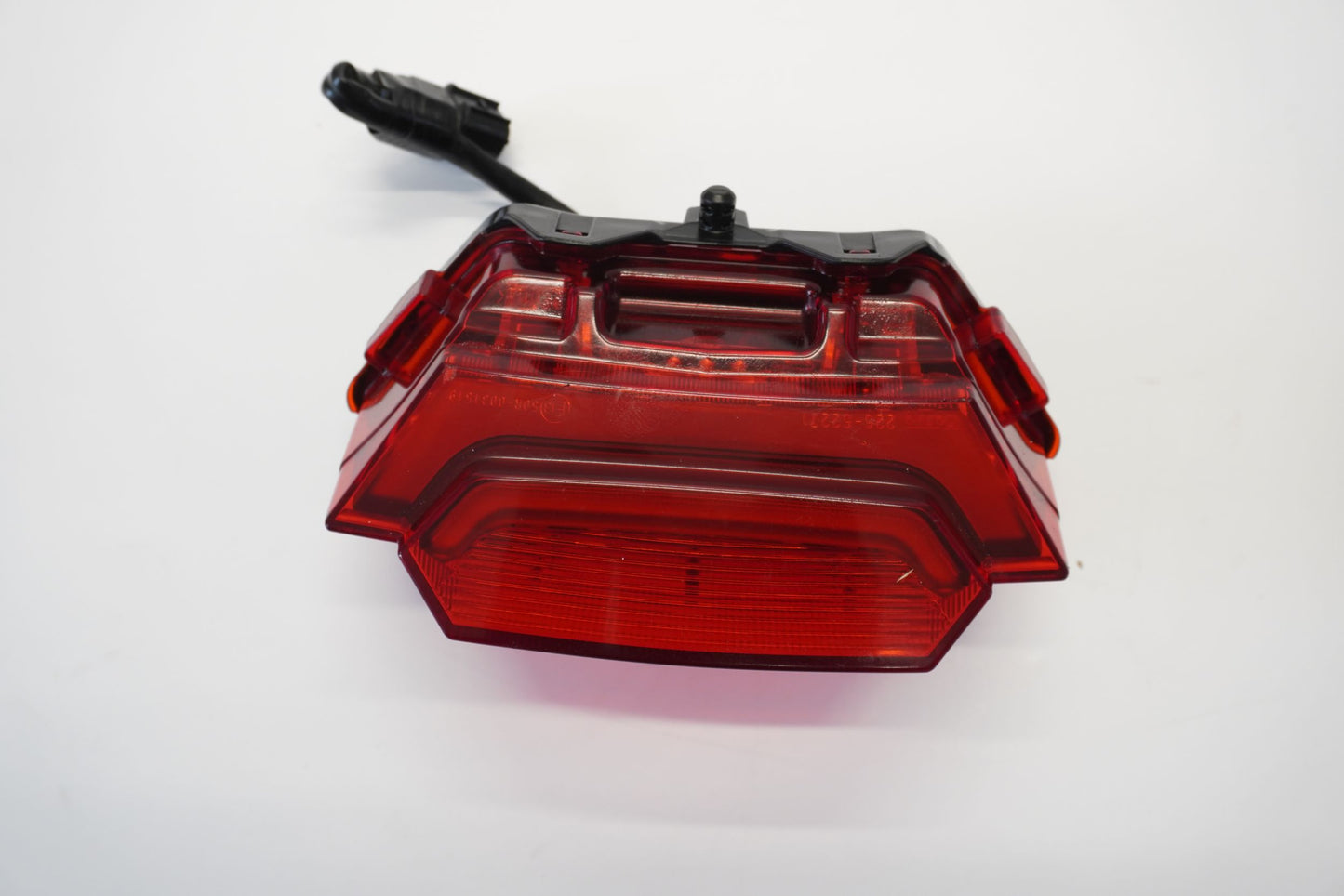 HONDA X-ADV 750 17- Rücklicht 7