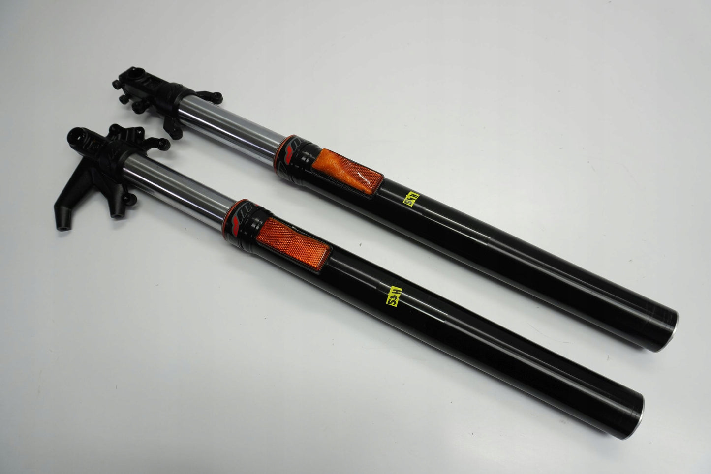 KTM 125 DUKE 17-23 Gabel Gabelholme Fork 3