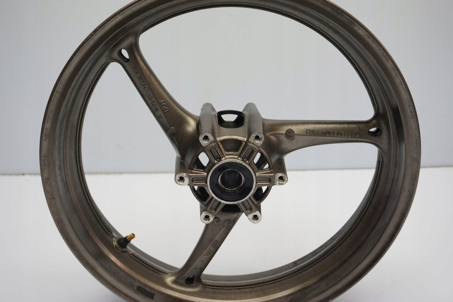 SUZUKI GSX-R 600 750 K8 K9 L0 Felge vorne Wheel Vorderrad