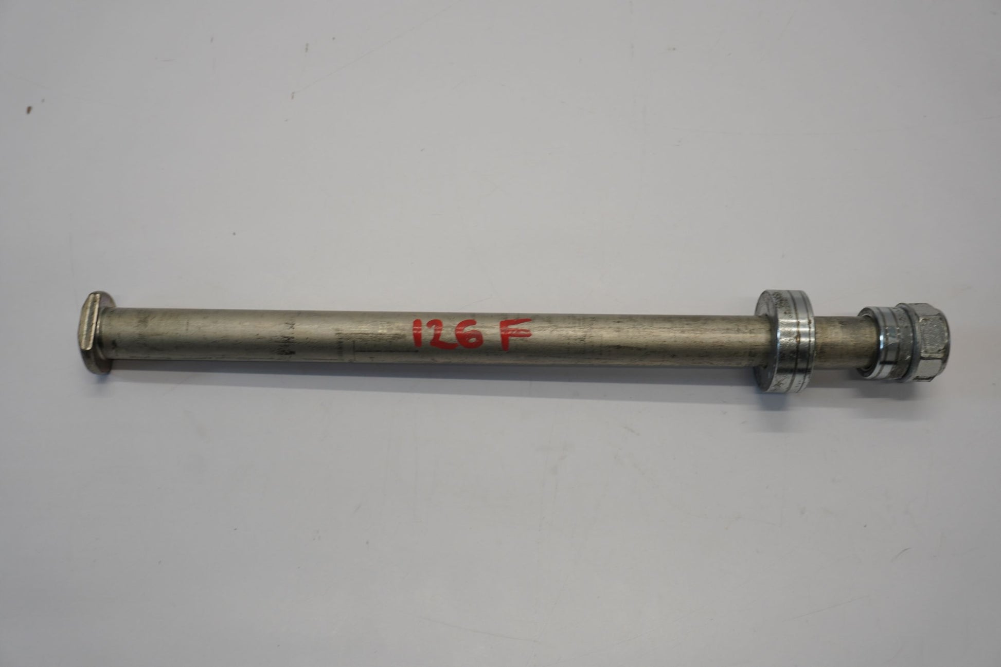 YAMAHA MT-07 13-17 Hinterachse Achse hinten Radachse rear axle 2