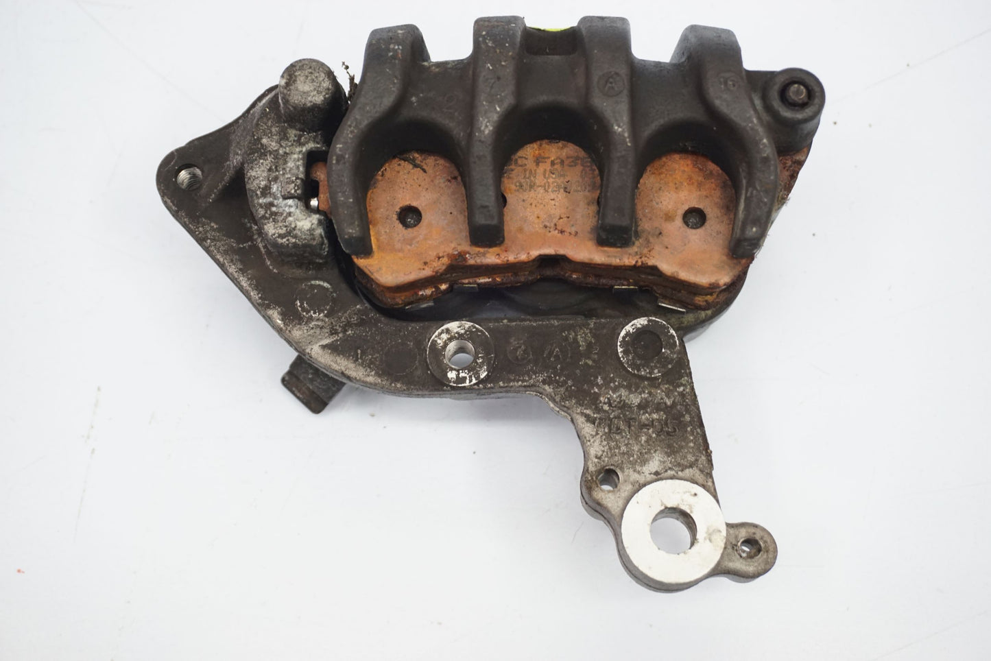 HONDA NTV 700 DEAUVILLE 06-11 Bremse Bremssattel Bremszange vorne rechts 2