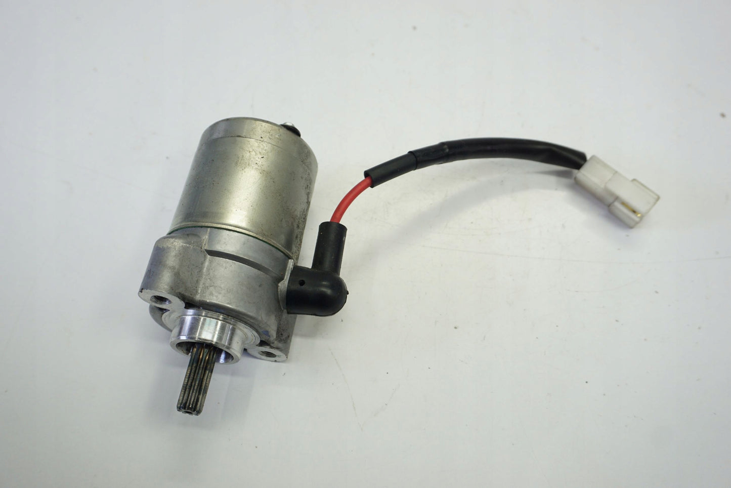 YAMAHA XSR 125 21- Anlasser Starter Motor 7