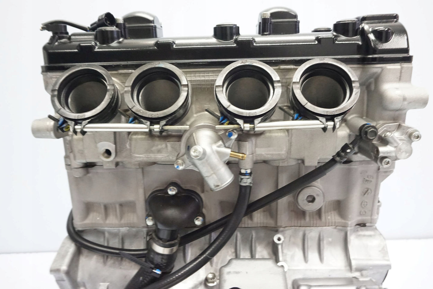 SUZUKI GSX-R 1300 HAYABUSA 08-16 Motor Motorblock Engine 2