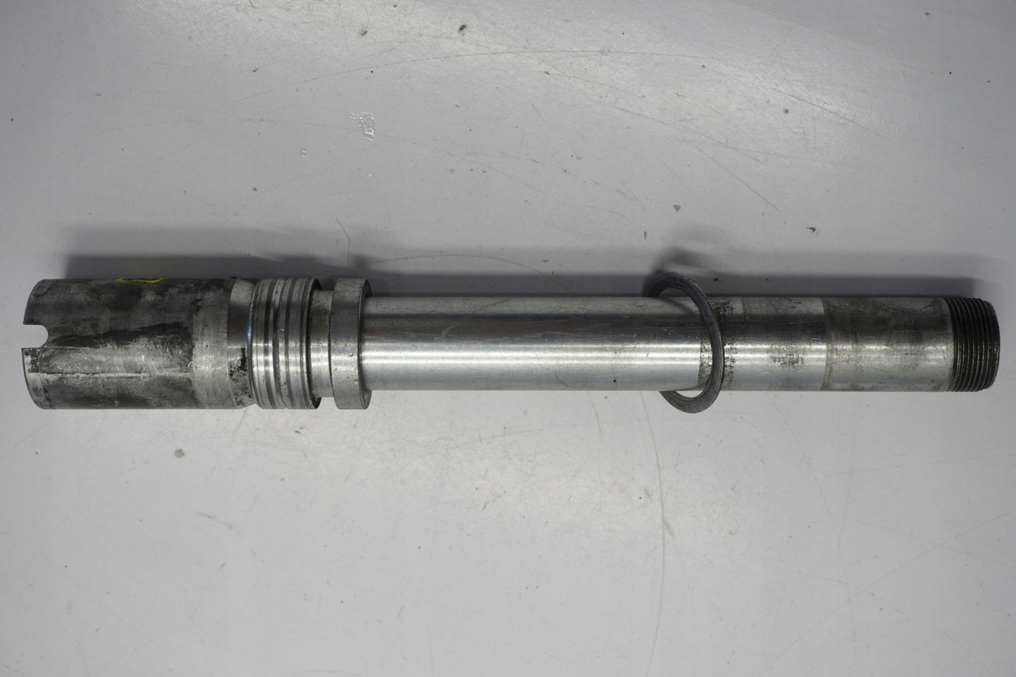 DUCATI 848 08–13 Vorderachse Achse vorne Radachse front axle 2