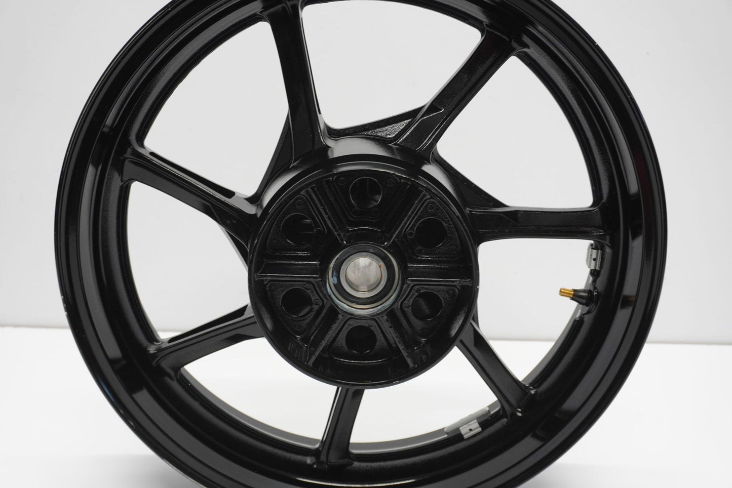 SUZUKI V-STROM 800 23- Felge hinten Wheel Hinterrad 3