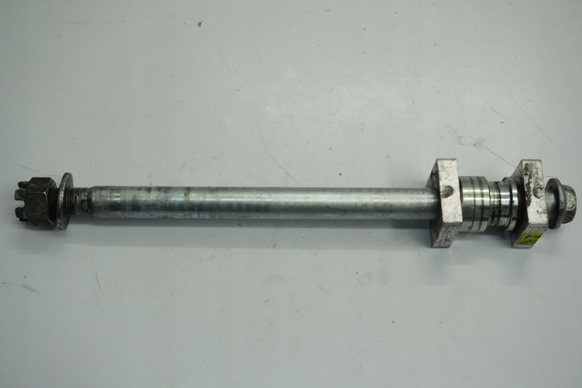 KAWASAKI 650 ER-6N 12-17 Hinterachse Achse hinten Radachse rear axle 7