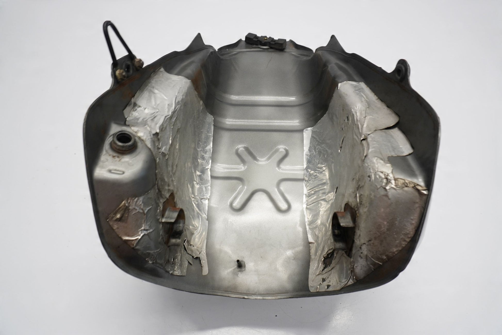 HONDA XL 125 V VARADERO 01-06 Kraftstofftank Benzintank Fuel Tank 11