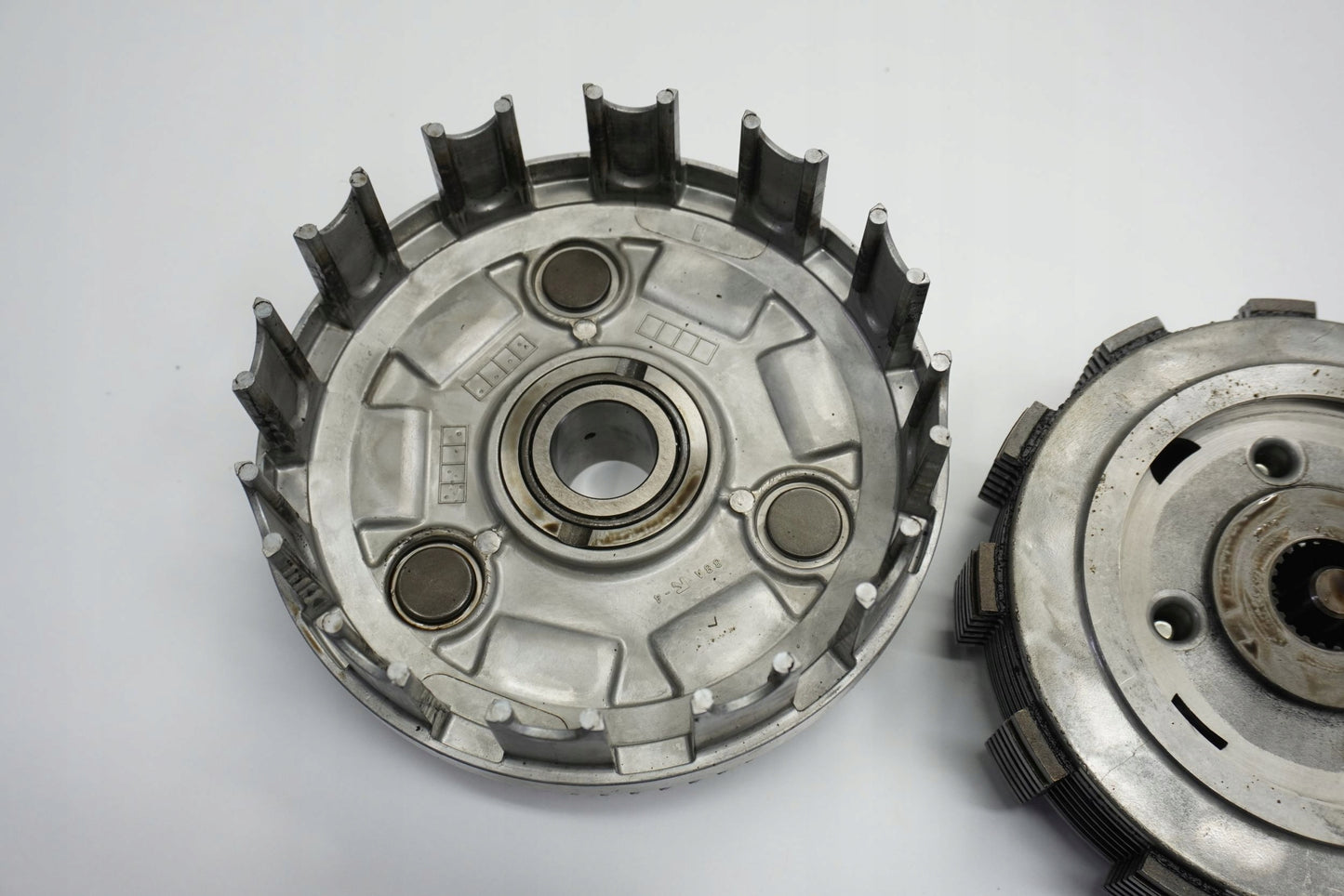 SUZUKI INTRUDER 800 05- Kupplung Kupplungskorb Clutch 2