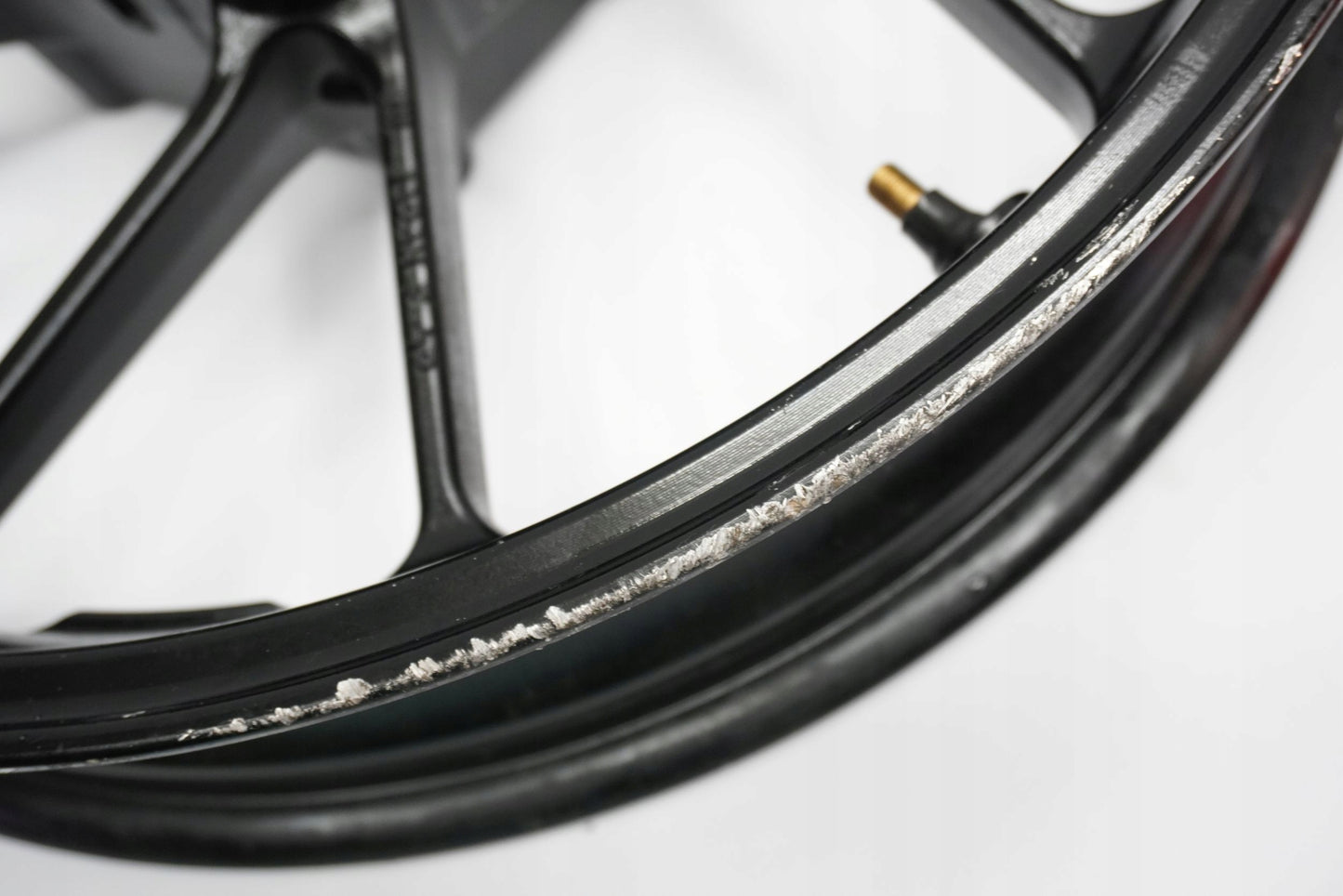 YAMAHA MT-09 13-16 Felge vorne Wheel Vorderrad 7