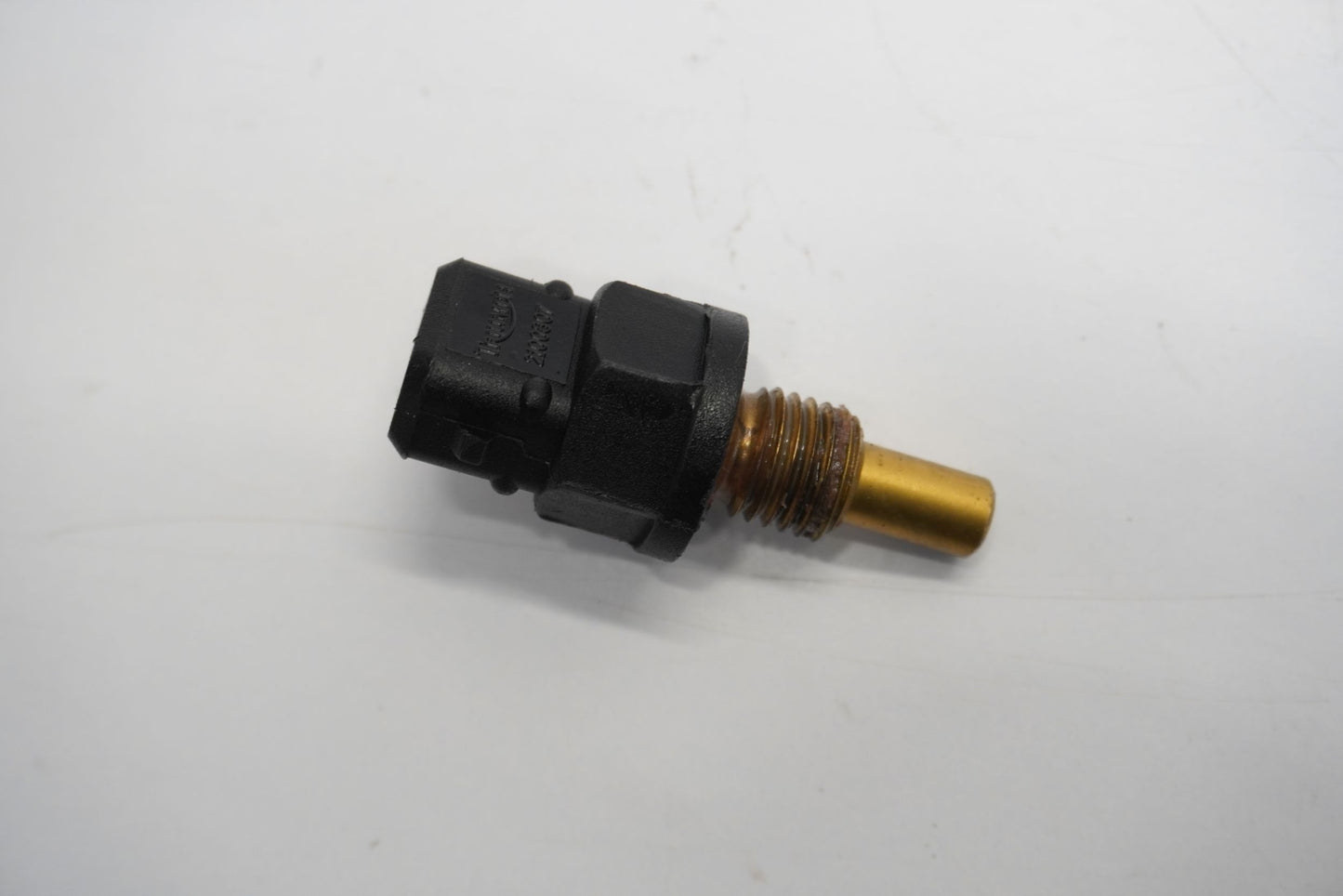 TRIUMPH STREET TRIPLE 675 13-17 Temperatursensor Thermostat Temperature sensor 3