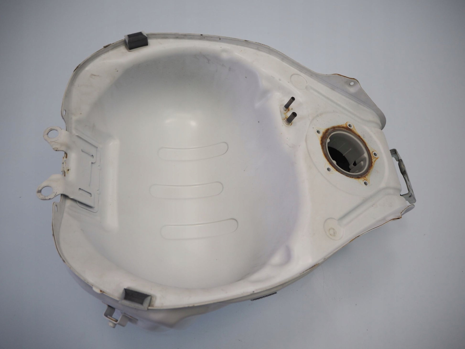 SUZUKI GSX-S 750 17-23 Kraftstofftank Benzintank Fuel Tank 4
