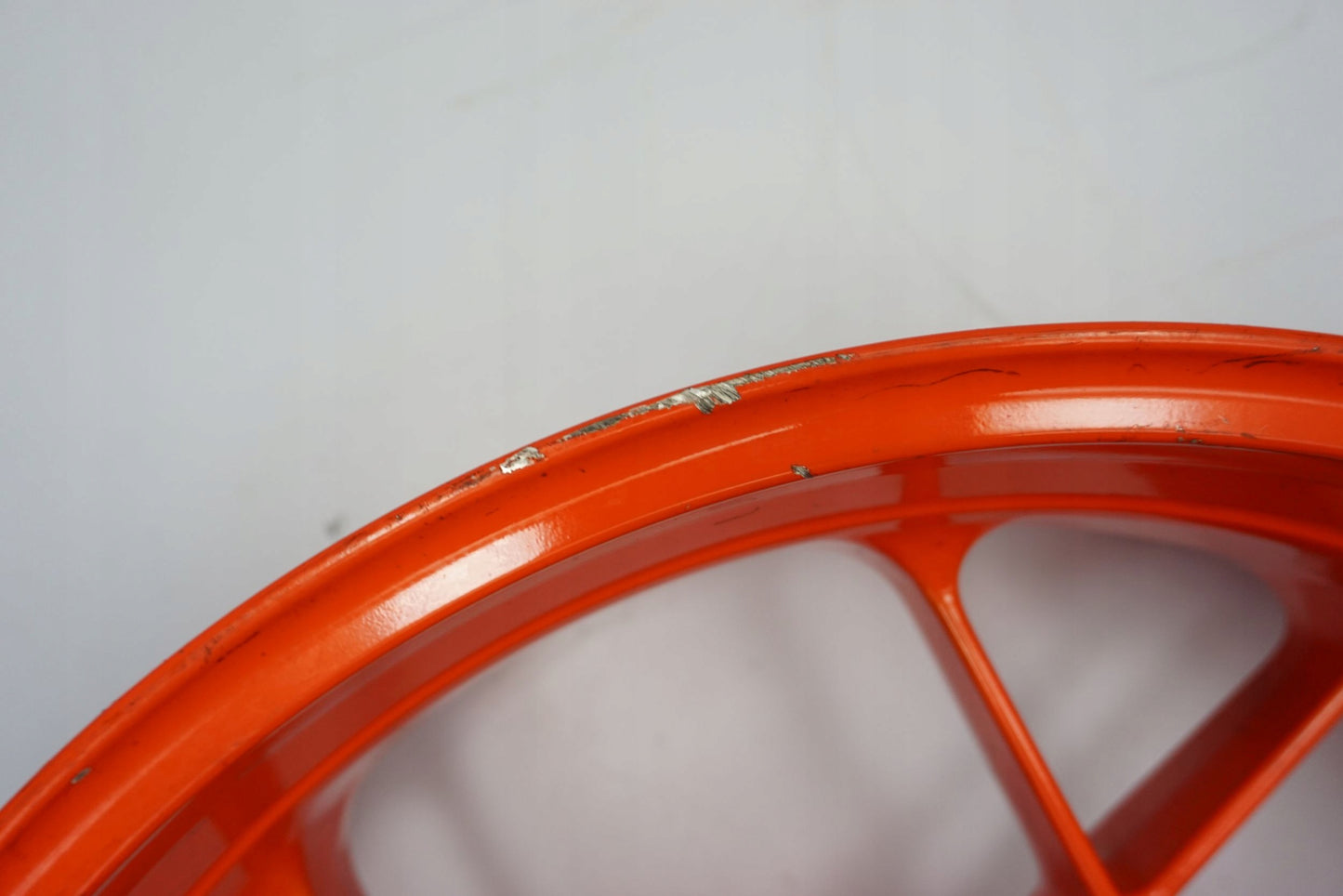 KTM 890 DUKE R 20- Felge hinten Wheel Hinterrad 4