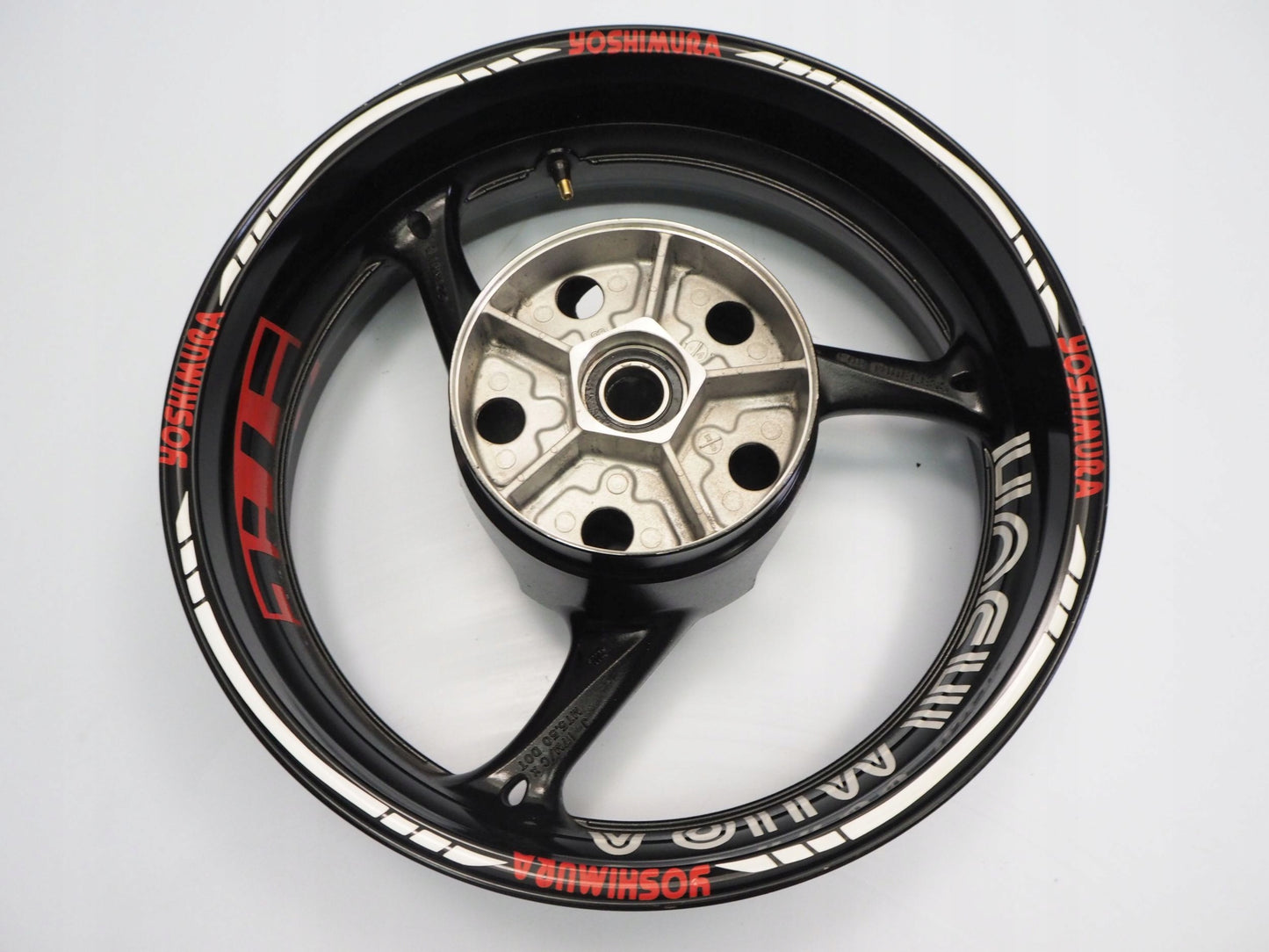 SUZUKI GSX-R 600 750 K8 K9 L0 Felge hinten Wheel Hinterrad