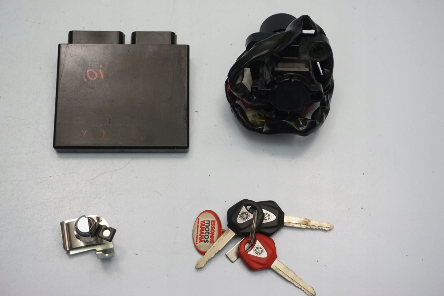 YAMAHA XJR 1300 RP19 RACER 15-16 Schlosssatz Zündschloss Lock Set