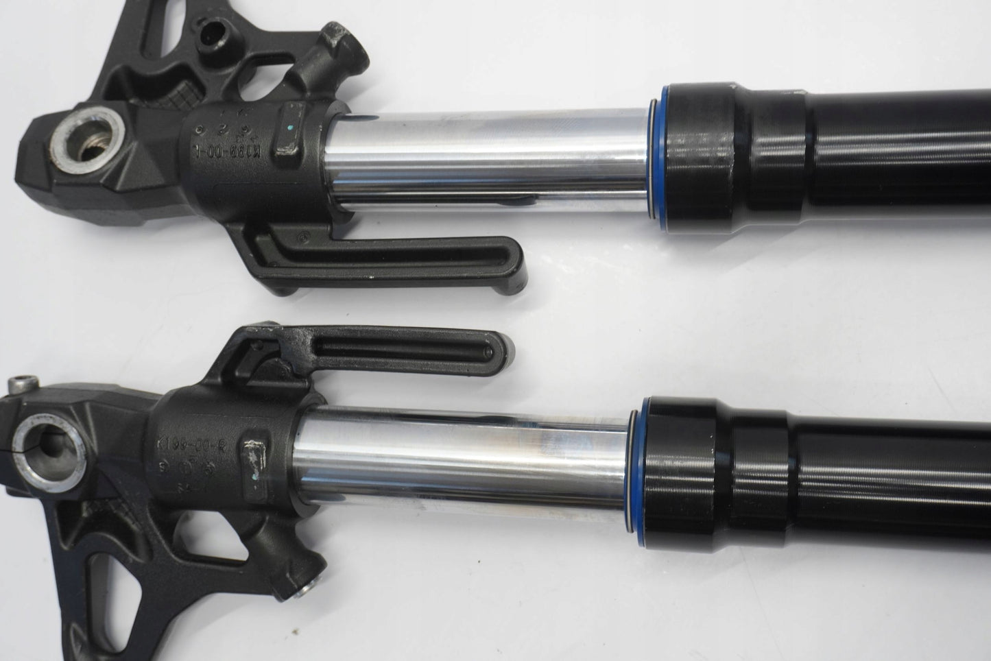 KAWASAKI Z1000 10-13 Gabel Gabelholme Fork 14