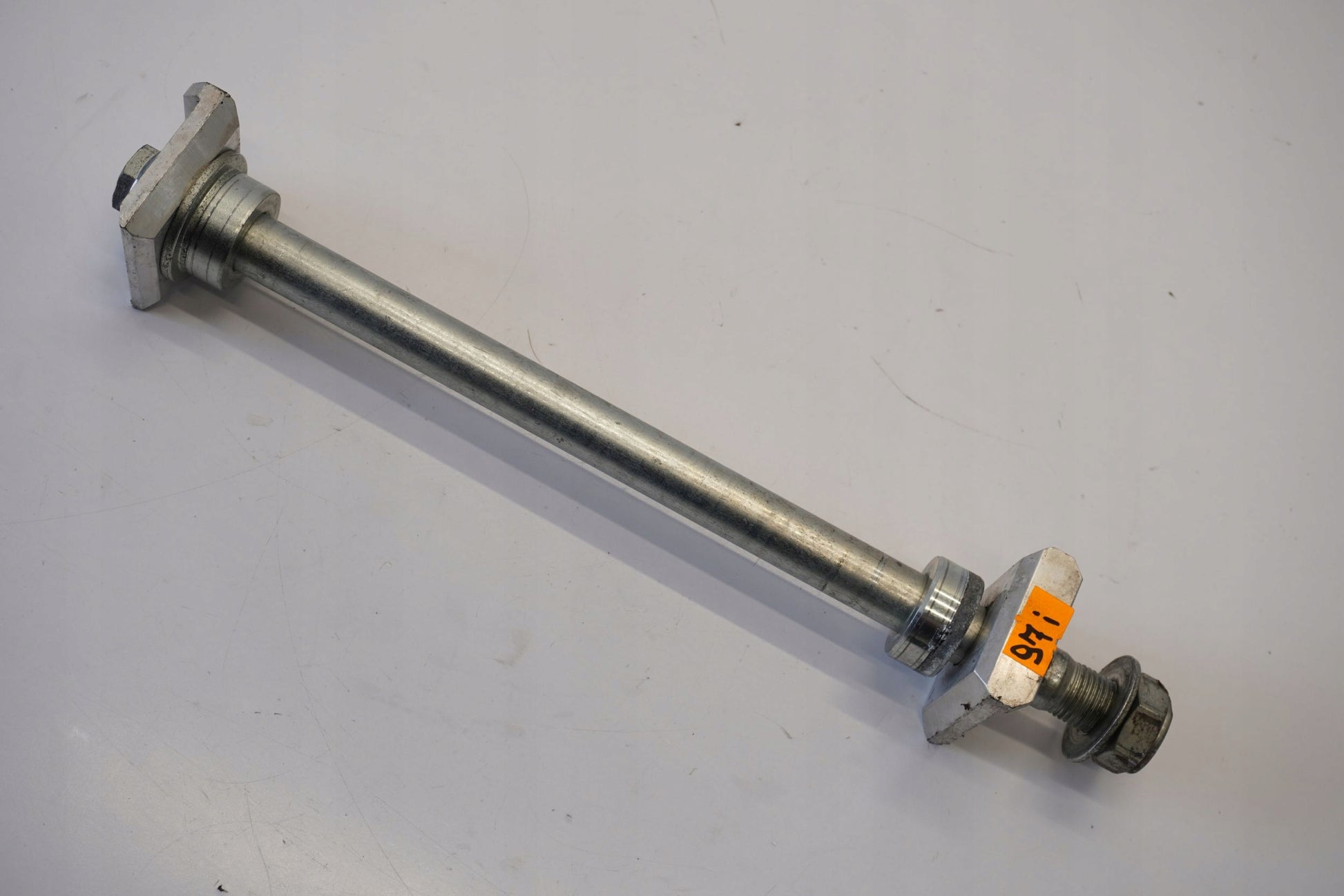 HONDA CBR 500 R 24- Hinterachse Achse hinten Radachse rear axle 5