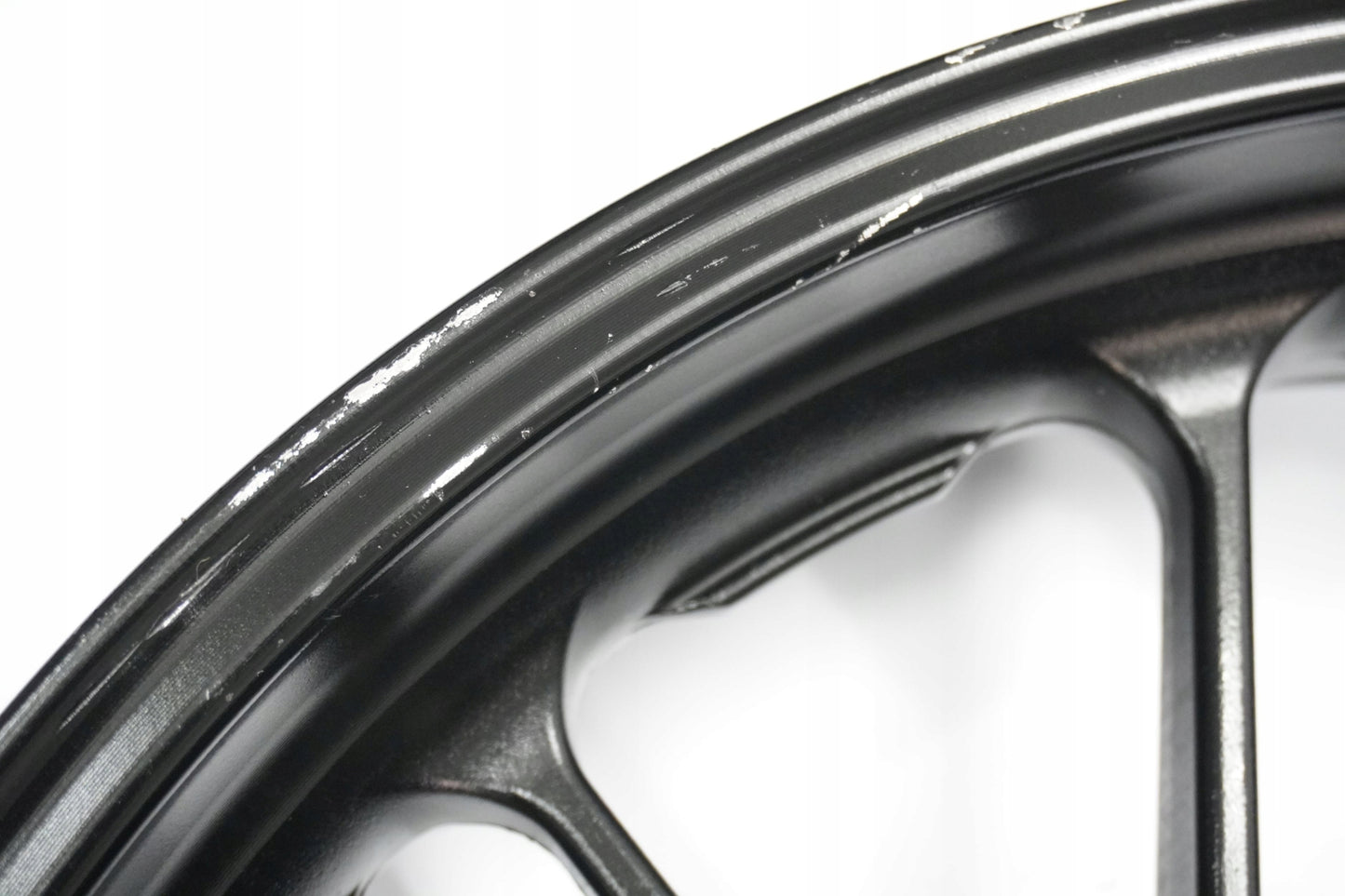 YAMAHA MT-09 13-16 Felge vorne Wheel Vorderrad 6