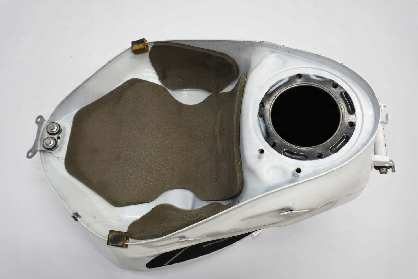 TRIUMPH STREET TRIPLE 675 13-17 Kraftstofftank Benzintank Fuel Tank 7