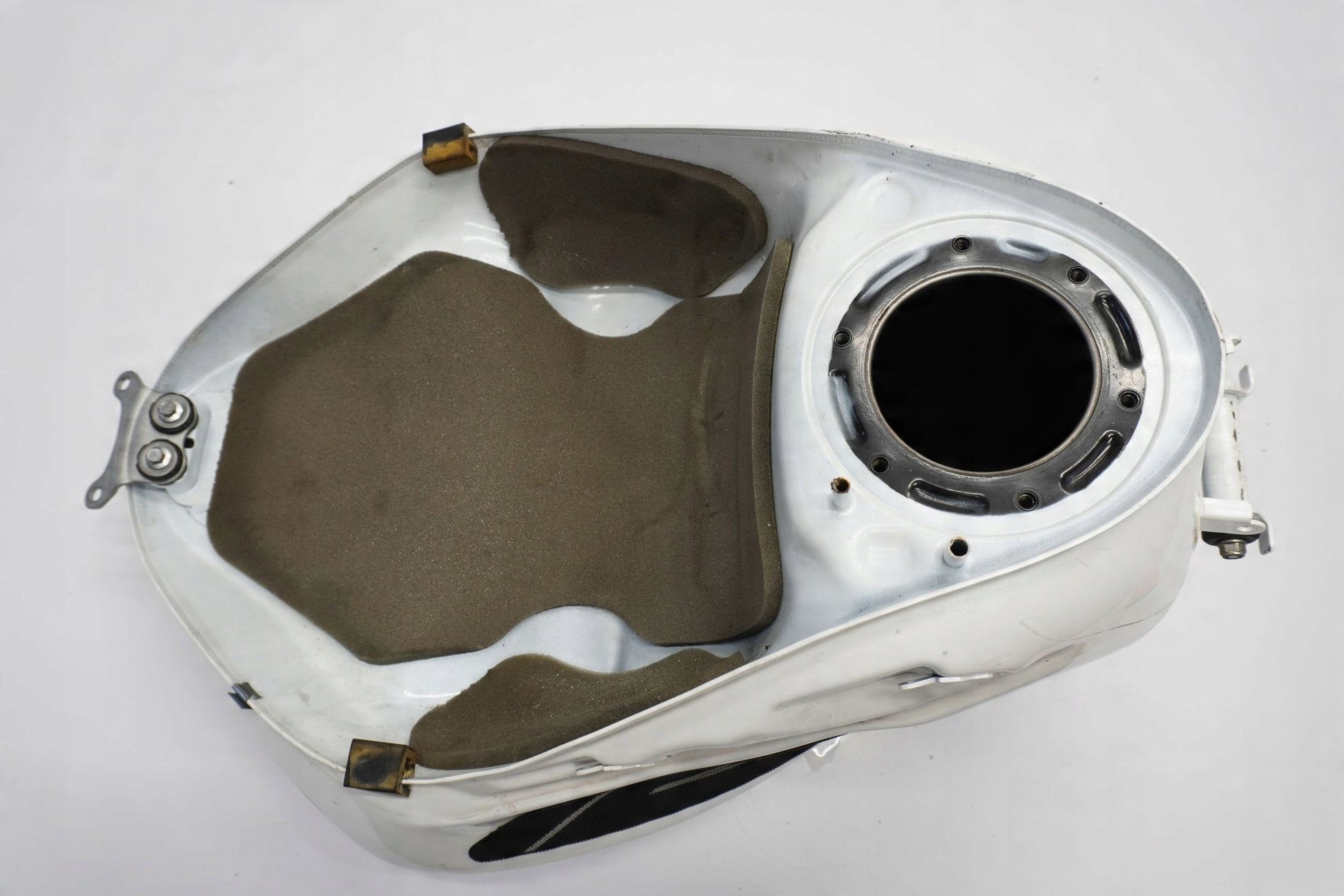 TRIUMPH STREET TRIPLE 675 13-17 Kraftstofftank Benzintank Fuel Tank 7
