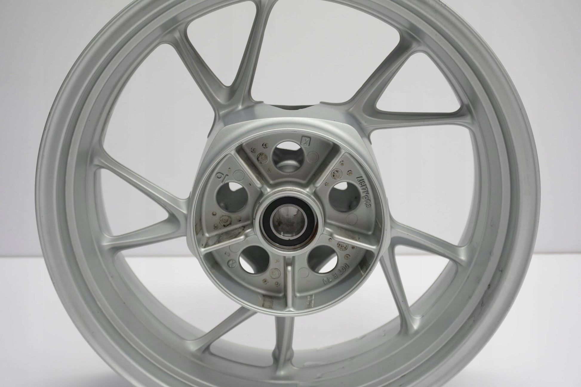 BMW F 900 R K83 20- Felge hinten Wheel Hinterrad 6