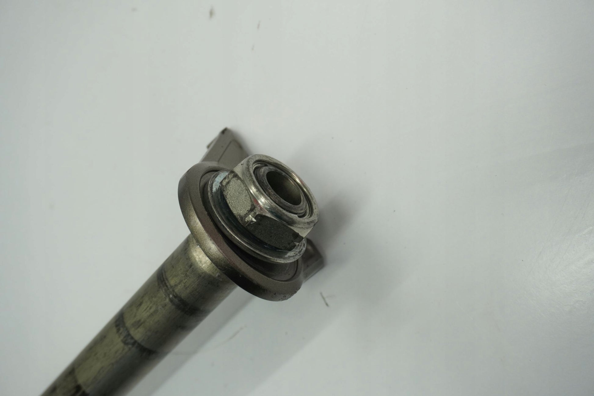 SUZUKI GSX-S 750 17-23 Hinterachse Achse hinten Radachse rear axle 4