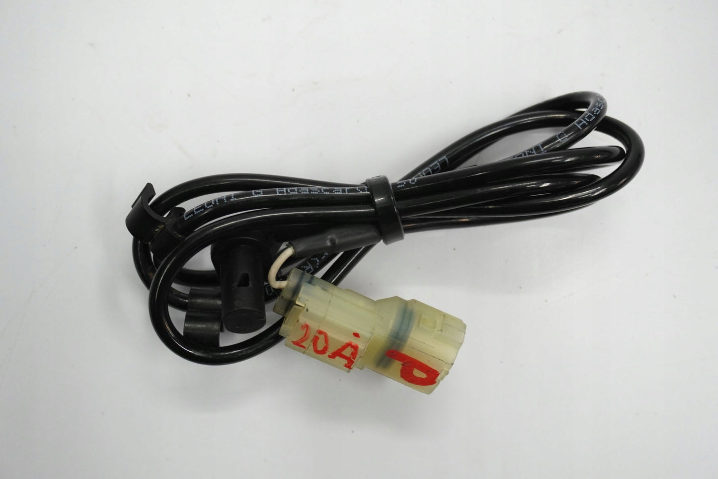 TRIUMPH STREET TRIPLE 660 S 17- ABS Sensor vorne 7