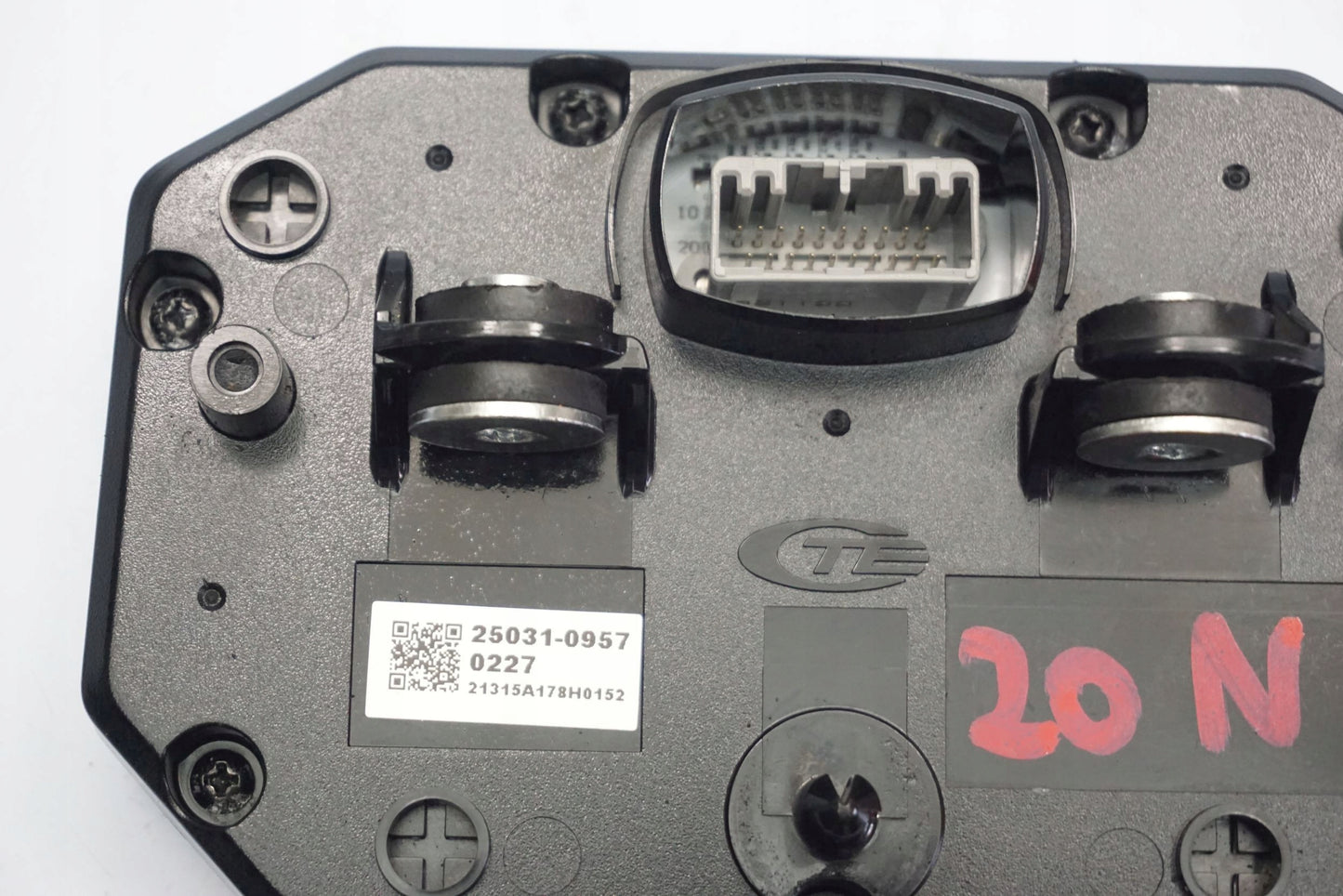 KAWASAKI Z-900 20- Tacho Tachometer Cockpit Speedometer 2