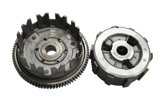 TRIUMPH STREET TRIPLE 765 RS 17-19 Kupplung Kupplungskorb Clutch 1