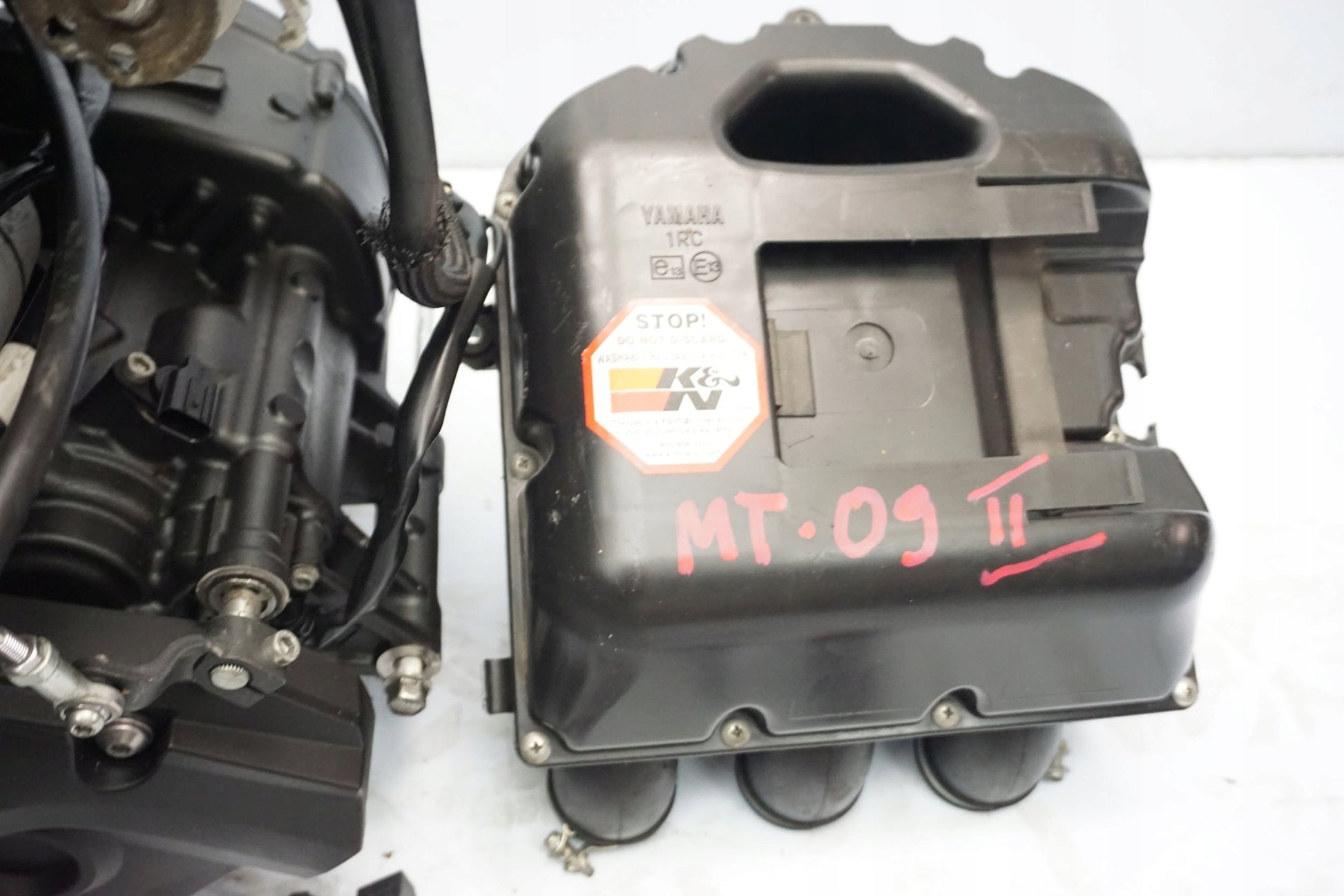 YAMAHA MT-09 13-16 Motor Motorblock Engine 7