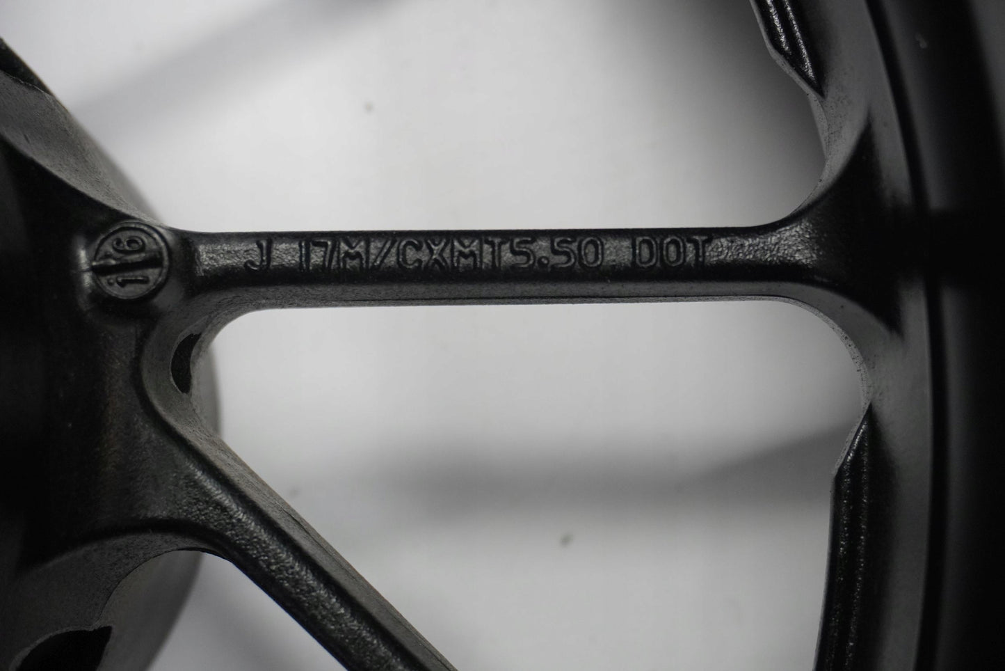 YAMAHA XSR-900 16-21 Felge hinten Wheel Hinterrad 2