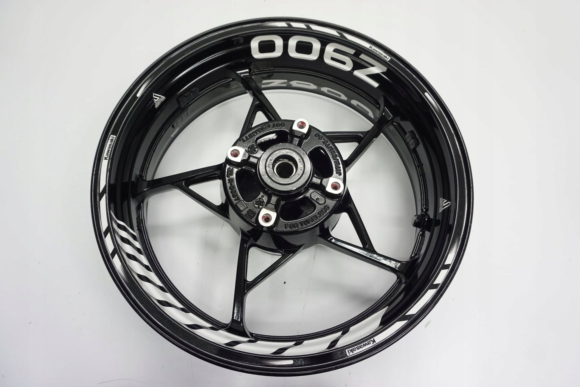 KAWASAKI Z-900 20- Felge hinten Wheel Hinterrad 5