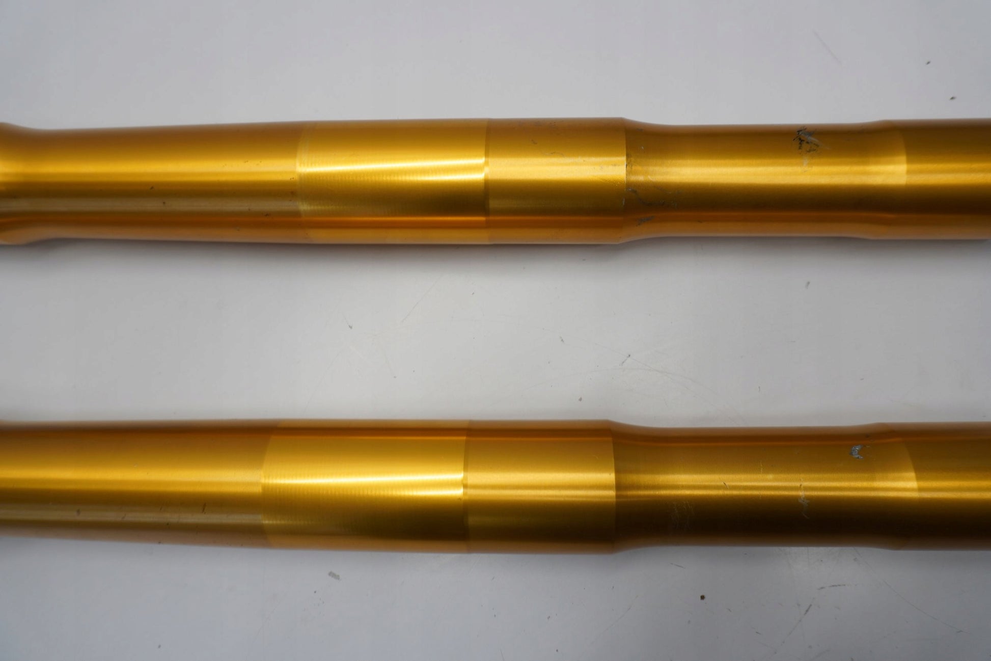 DUCATI PANIGALE 1299 15-18 Öhlins Gabel Gabelholme Fork 4