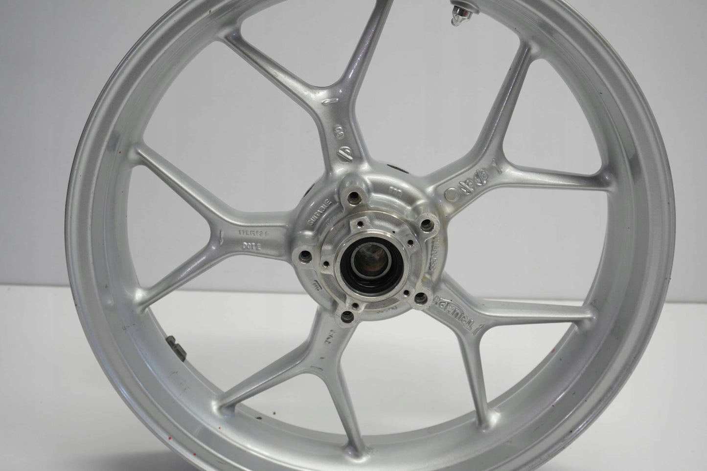 TRIUMPH TIGER 1050 06-12 Felge vorne Wheel Vorderrad 4