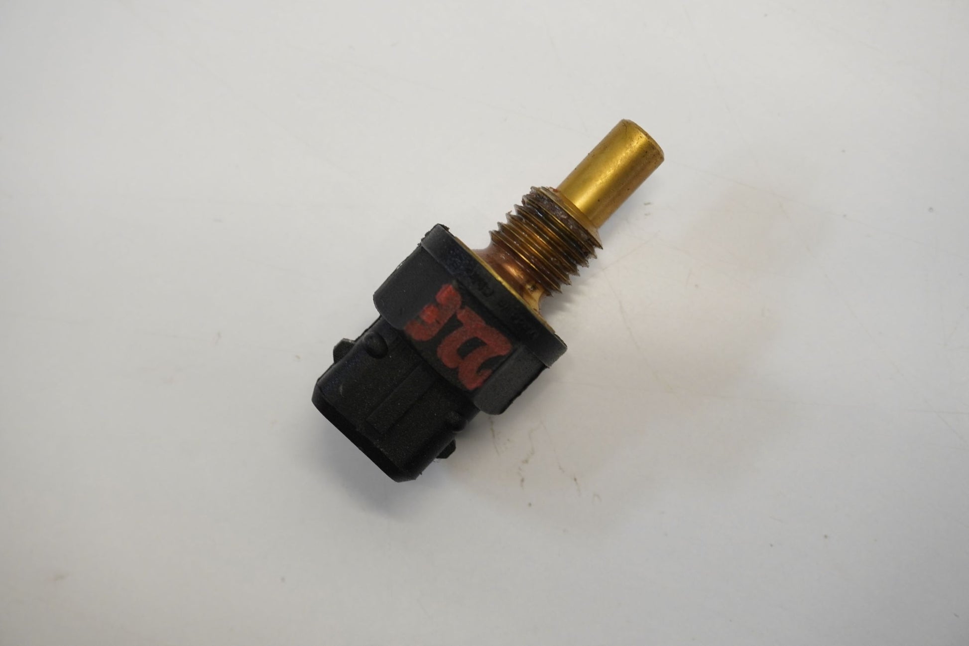 TRIUMPH STREET TRIPLE 675 13-17 Temperatursensor Thermostat Temperature sensor 2