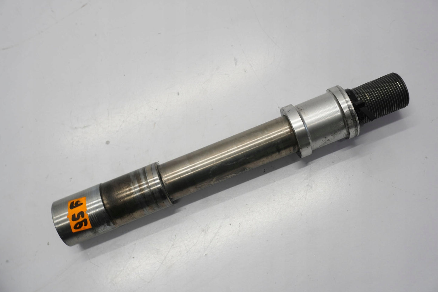 BMW R 1200 GS 08-12 Vorderachse Achse vorne Radachse front axle 4