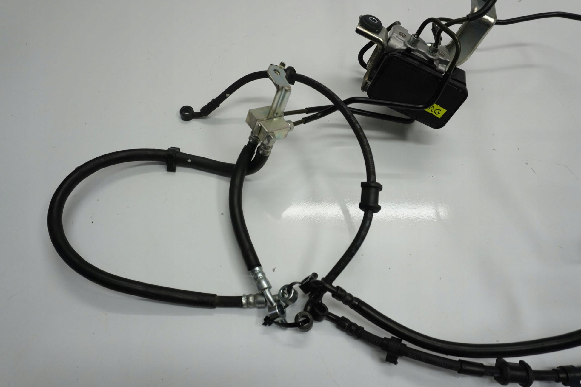 SUZUKI GSX-S 750 17-23 ABS Pumpe Druckmodulator 7