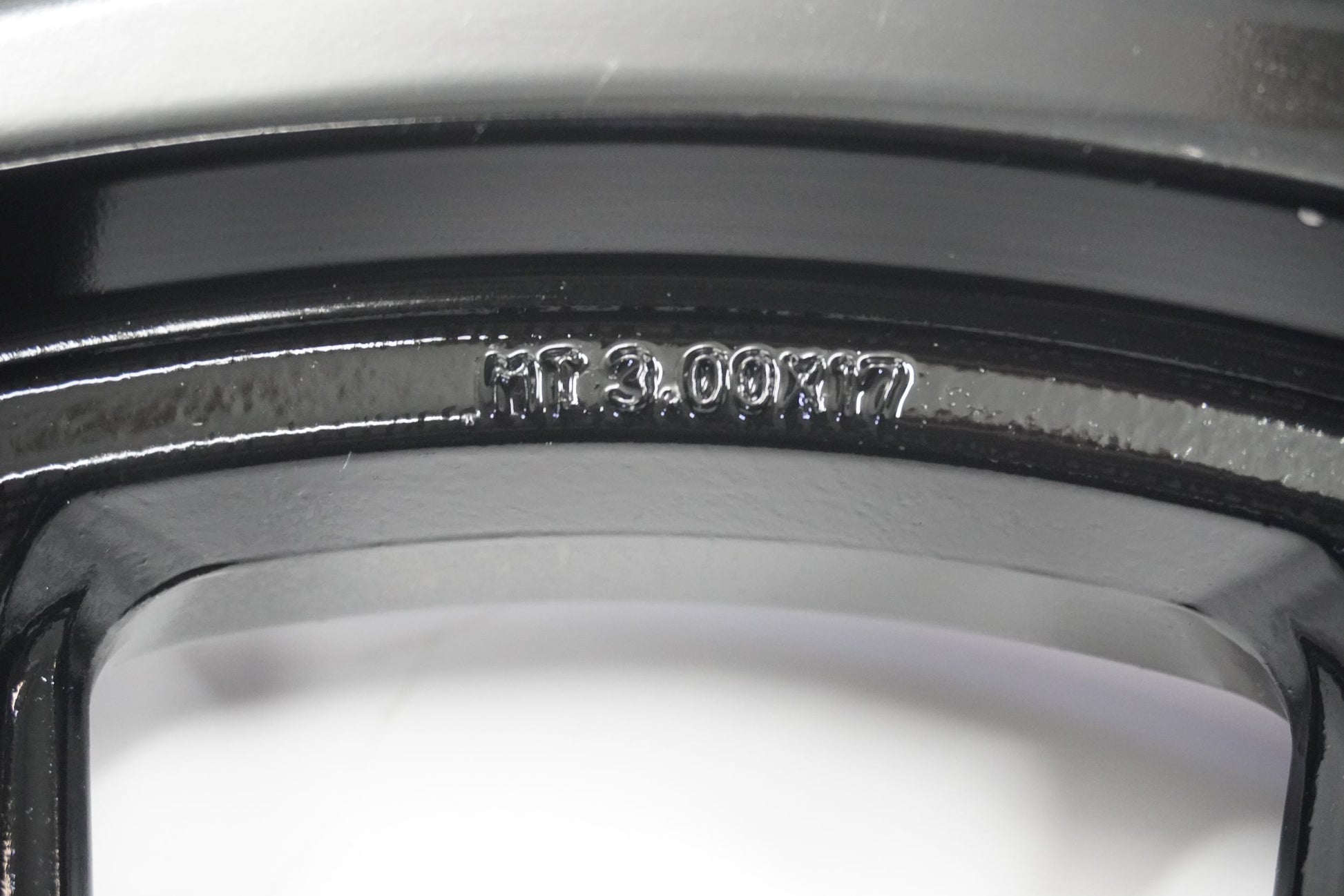 KTM 125 DUKE 17- Felge vorne Wheel Vorderrad 9