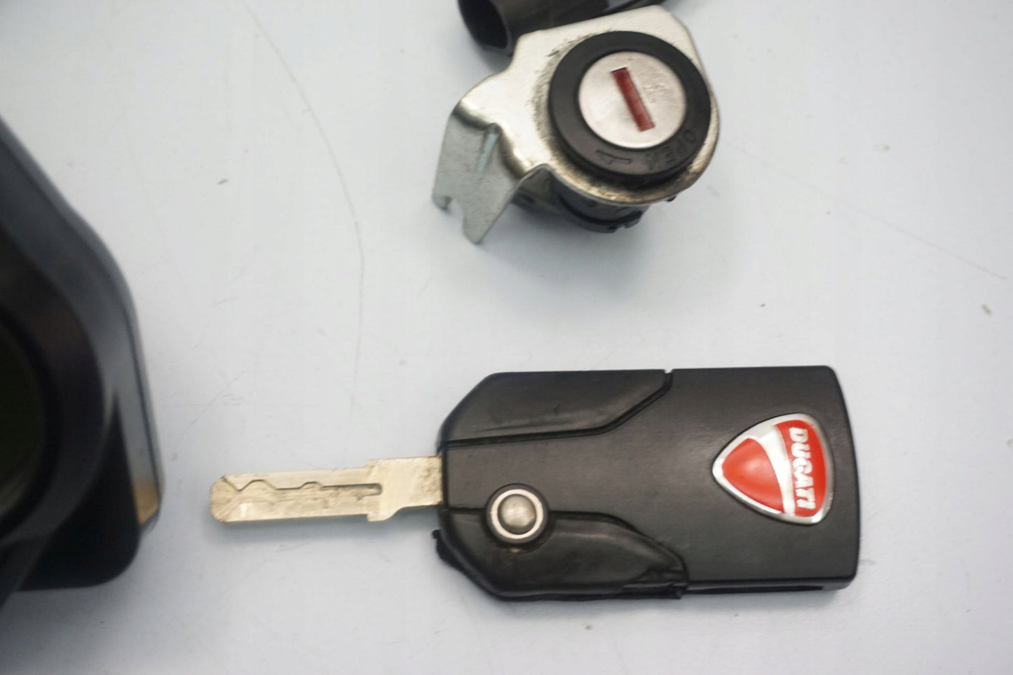 DUCATI MULTISTRADA 1200 S 10-15 Schlosssatz Zündschloss Lock Set