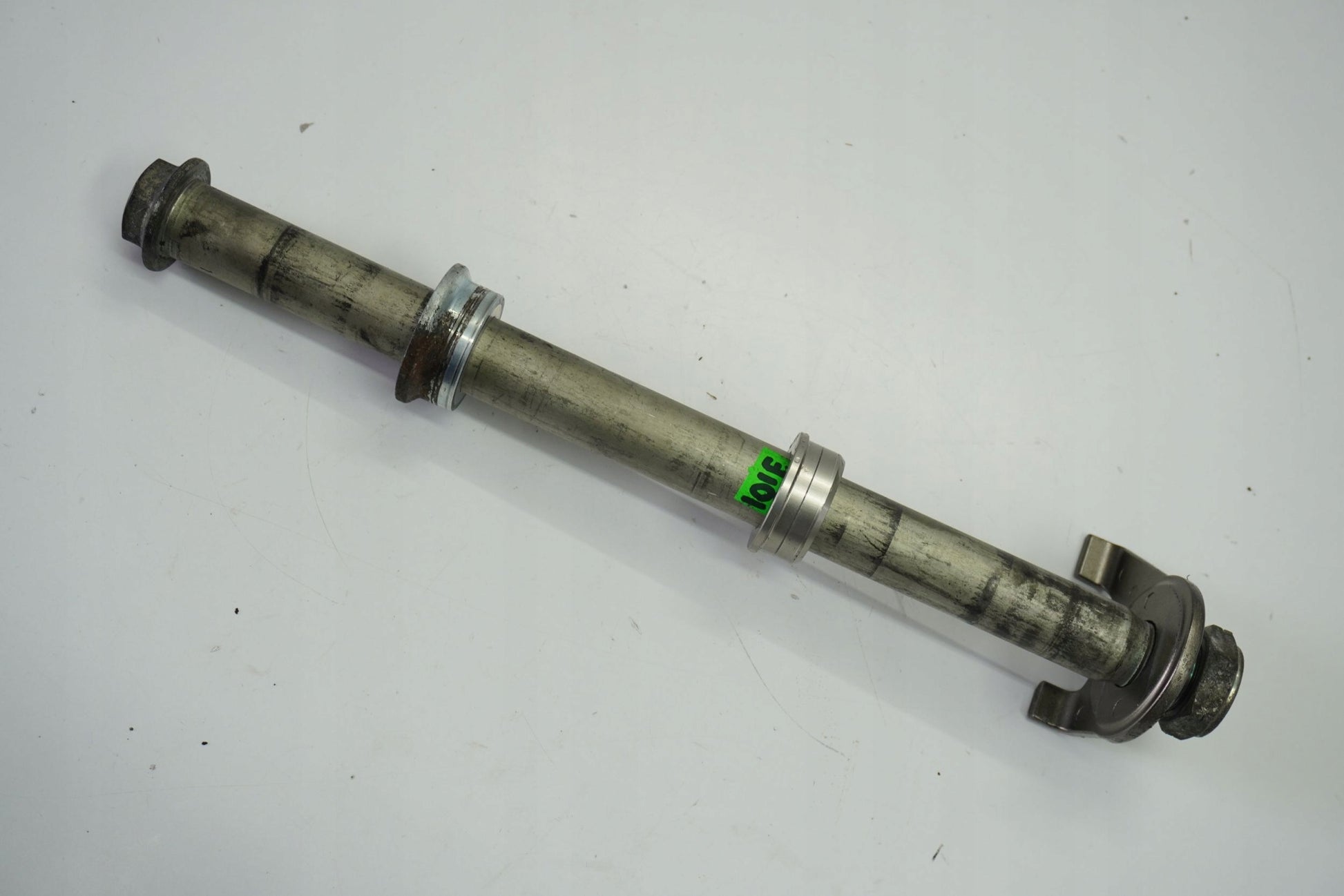 SUZUKI GSX-S 750 17-23 Hinterachse Achse hinten Radachse rear axle 5