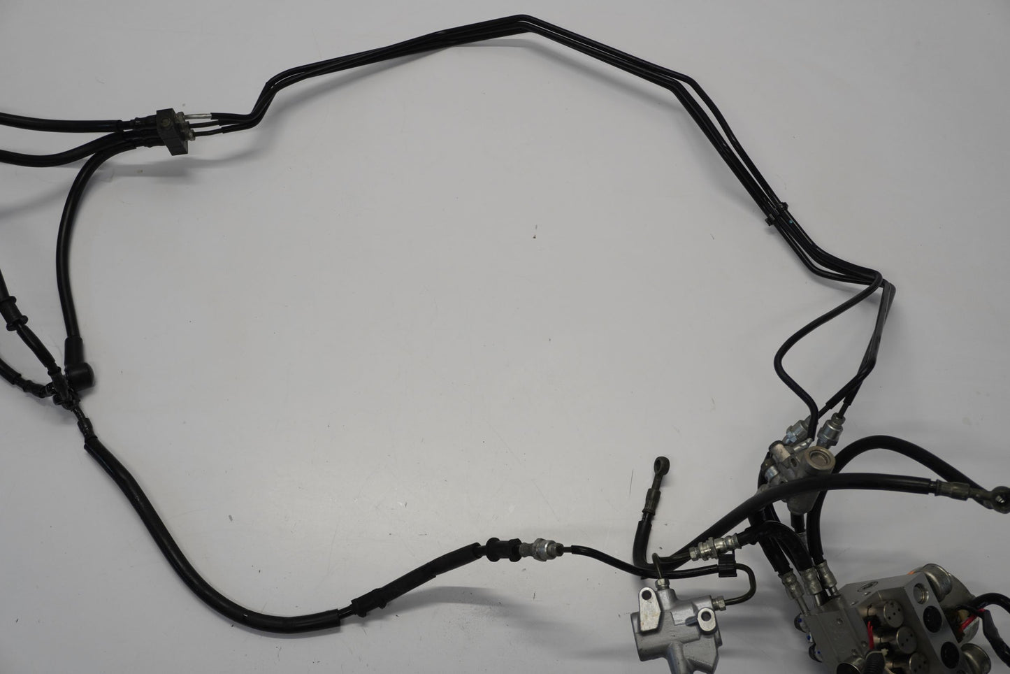 YAMAHA FJR 1300 06-12 ABS Pumpe Druckmodulator 9