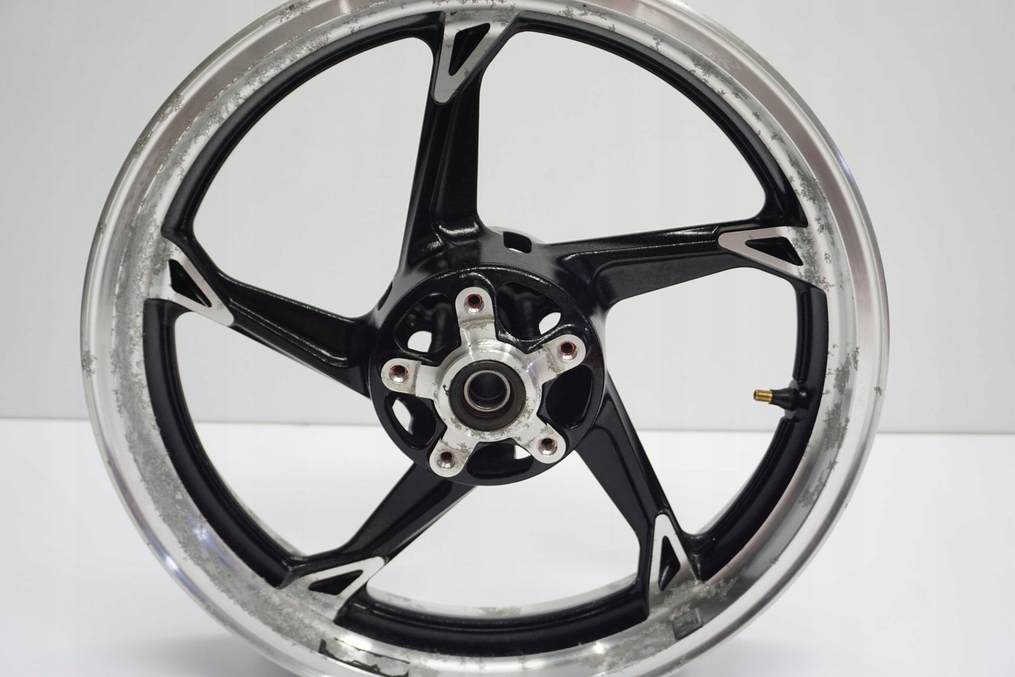 KAWASAKI Z1000 10-13 Felge vorne Wheel Vorderrad 8